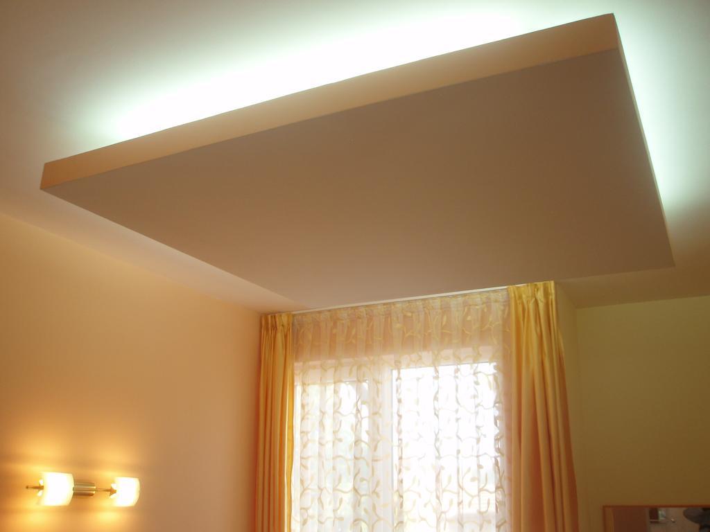 Mania Guest House 卡洛费尔 客房 照片