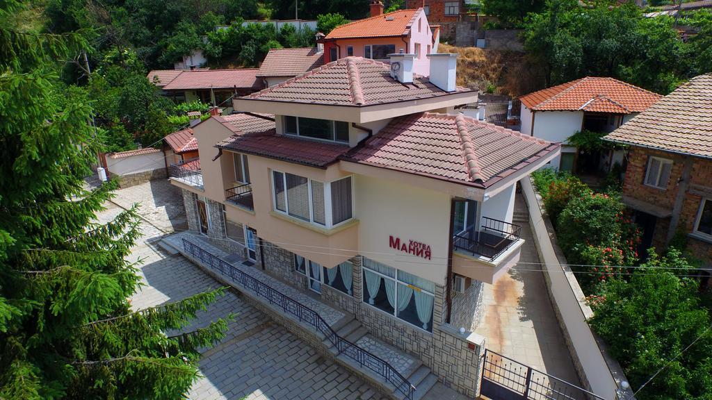 Mania Guest House 卡洛费尔 外观 照片